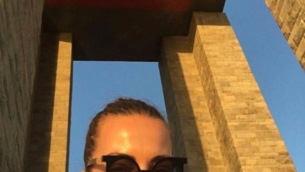 ÜNLÜLERDEN 19 MAYIS PAYLAŞIMLARI (2017)