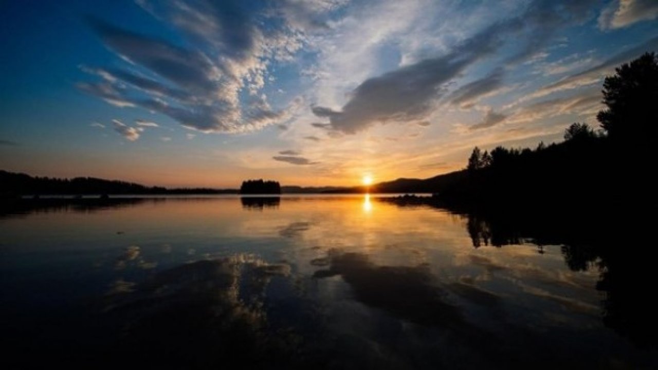 TÜM ÜLKEYİ İNTERNETTEN KİRAYA ÇIKARDILAR!