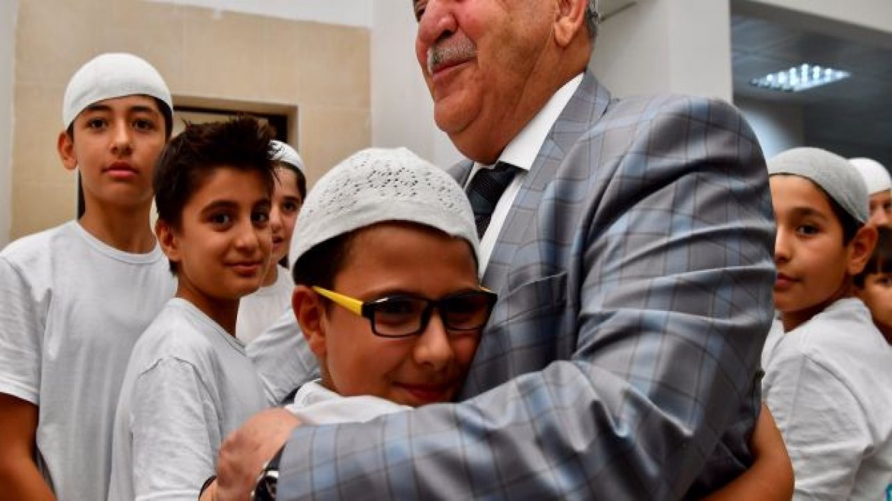 HANEFİ MAHÇİÇEK, TÜGVA ÖĞRENCİLERİ İLE BİR ARAYA GELDİ