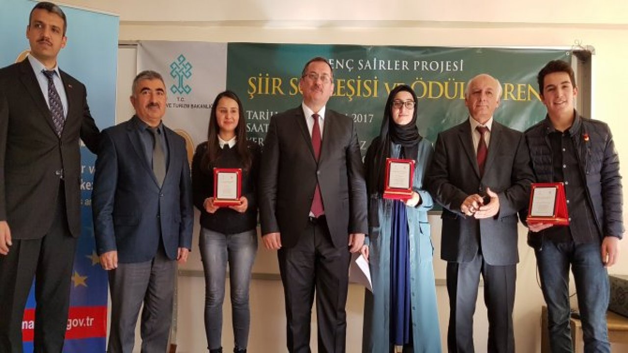 KAHRAMANMARAŞ'TA GENÇ ŞAİRLER ÖDÜLLERİNE KAVUŞTU