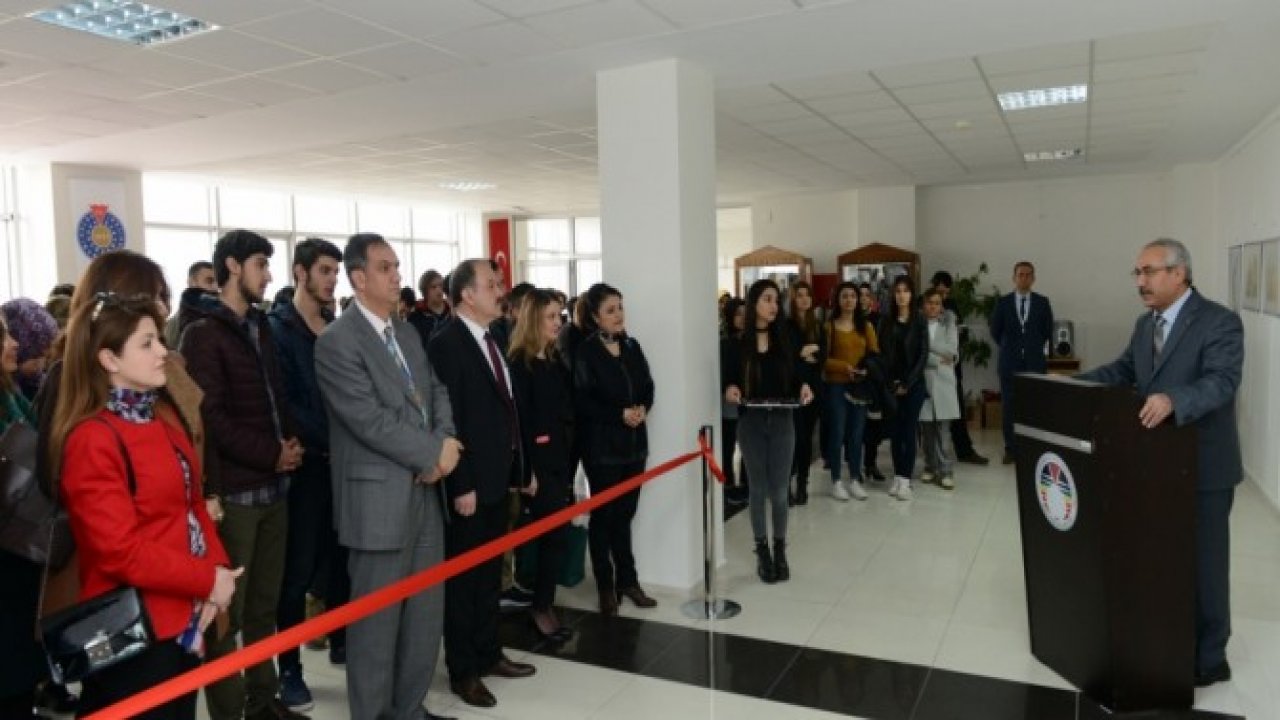 KSÜ GSF’DE DÜNYA KADINLAR GÜNÜ KARMA RESİM SERGİSİ AÇILDI