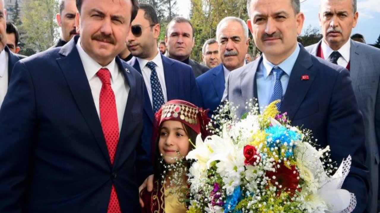 Bakan Pakdemirli Büyükşehir Belediyesi’ni Ziyaret Etti