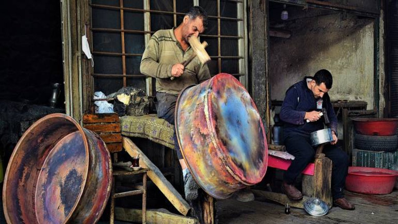 Prof. Dr. Durmuş Öztürk'ün kadrajından Kahramanmaraş'ta Bakırcılık ve Kalaycılık