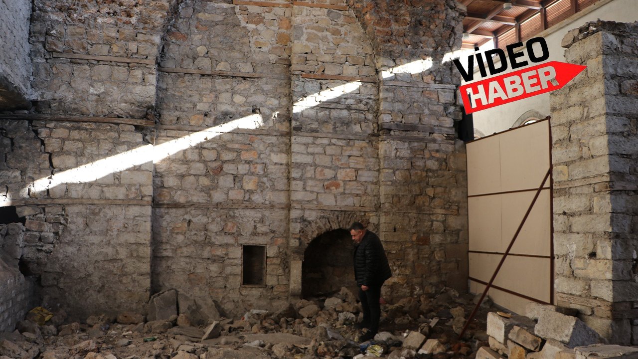Kahramanmaraş’taki lokanta Cumhuriyetle kuruldu depremle yıkıldı! Şimdi prefabrikte hizmet veriyor!