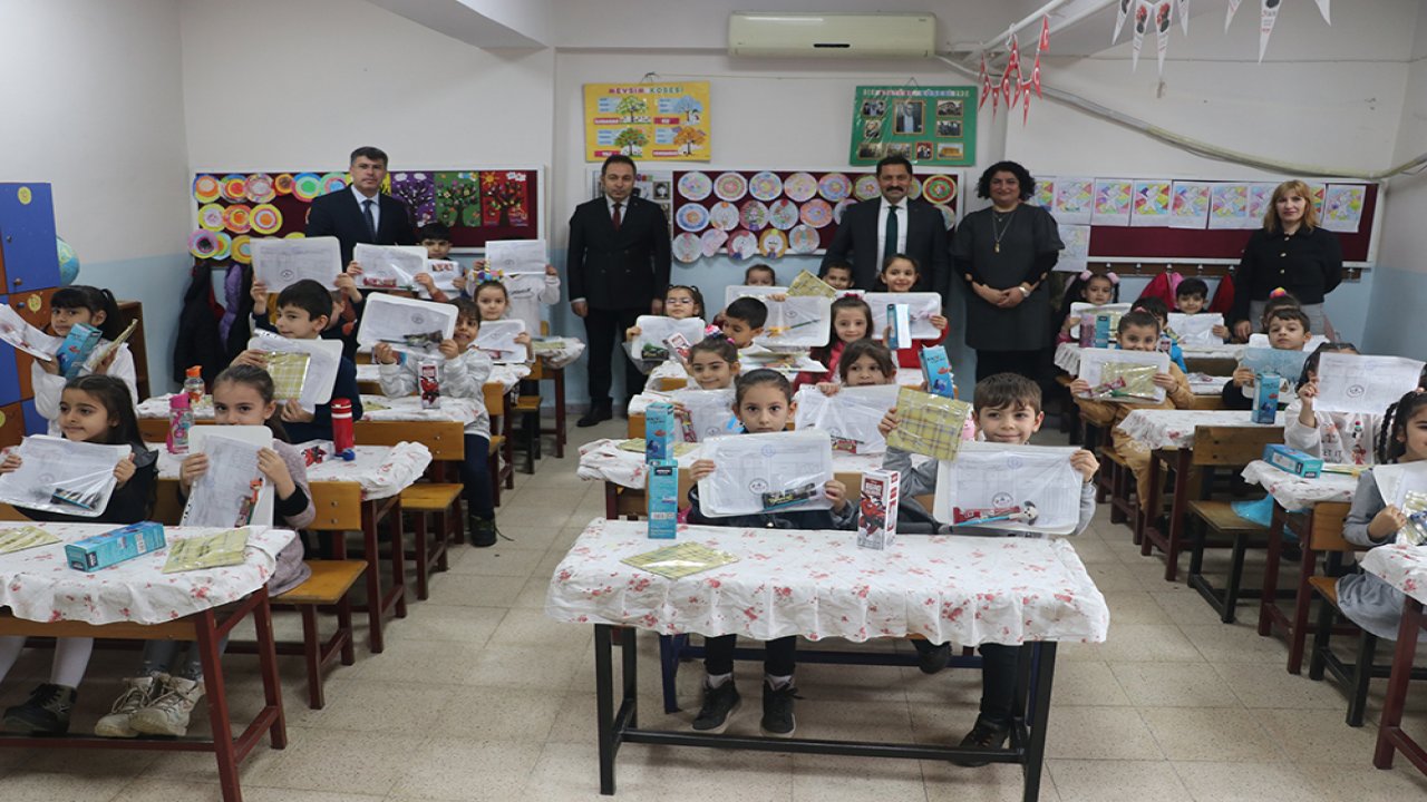 Kahramanmaraş'ta 300 bin öğrenci karne aldı!