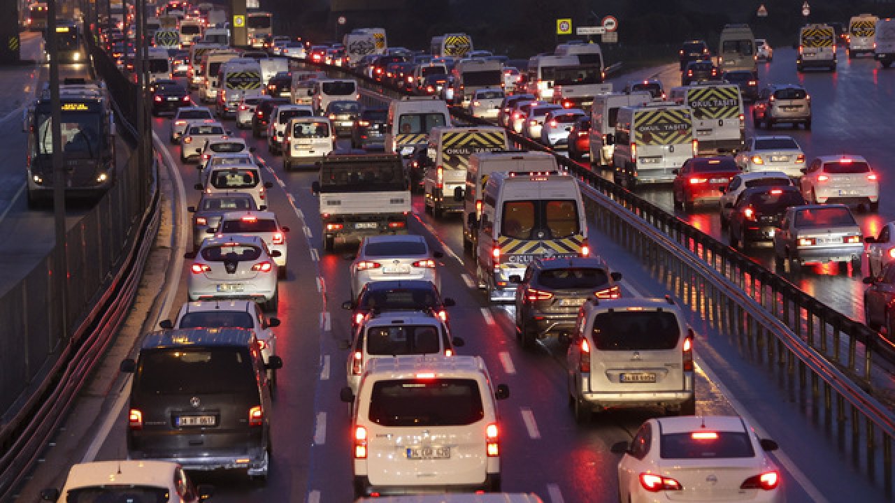 Benzin ve dizel araçların yasaklanacağı tarih belli oldu!