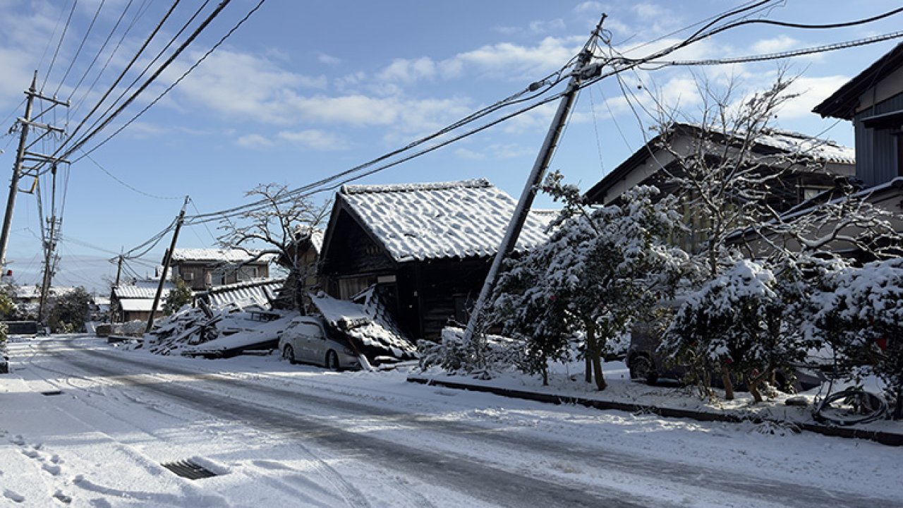 Japonya depreminde 238 kişi can verdi!