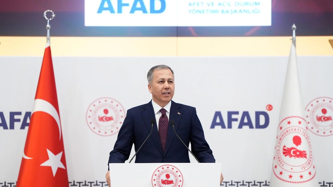 İçişleri Bakanı Yerlikaya, Kahramanmaraş depremlerini değerlendirdi!