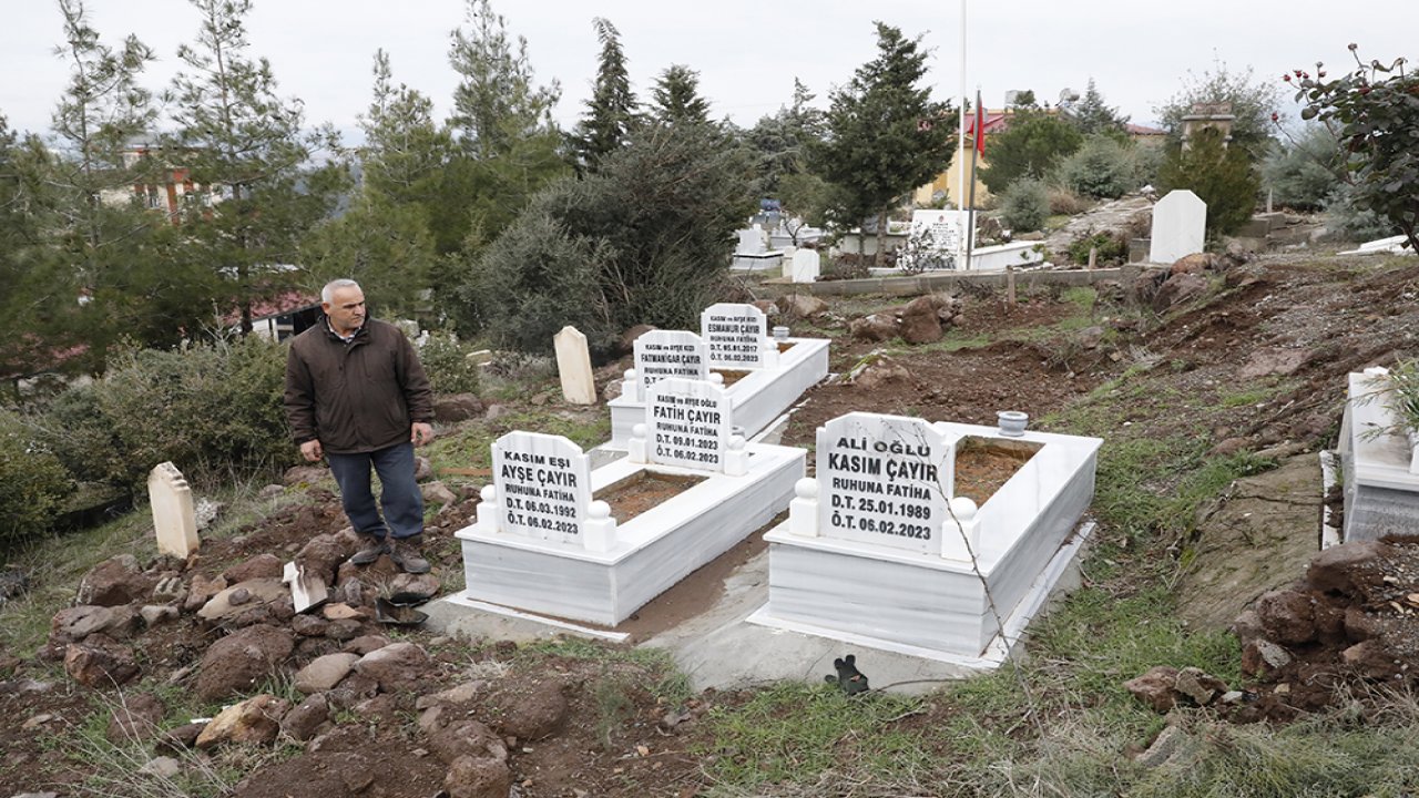 Kahramanmaraş’ta şehit babası ailesinden 10 kişiyi kaybetti!