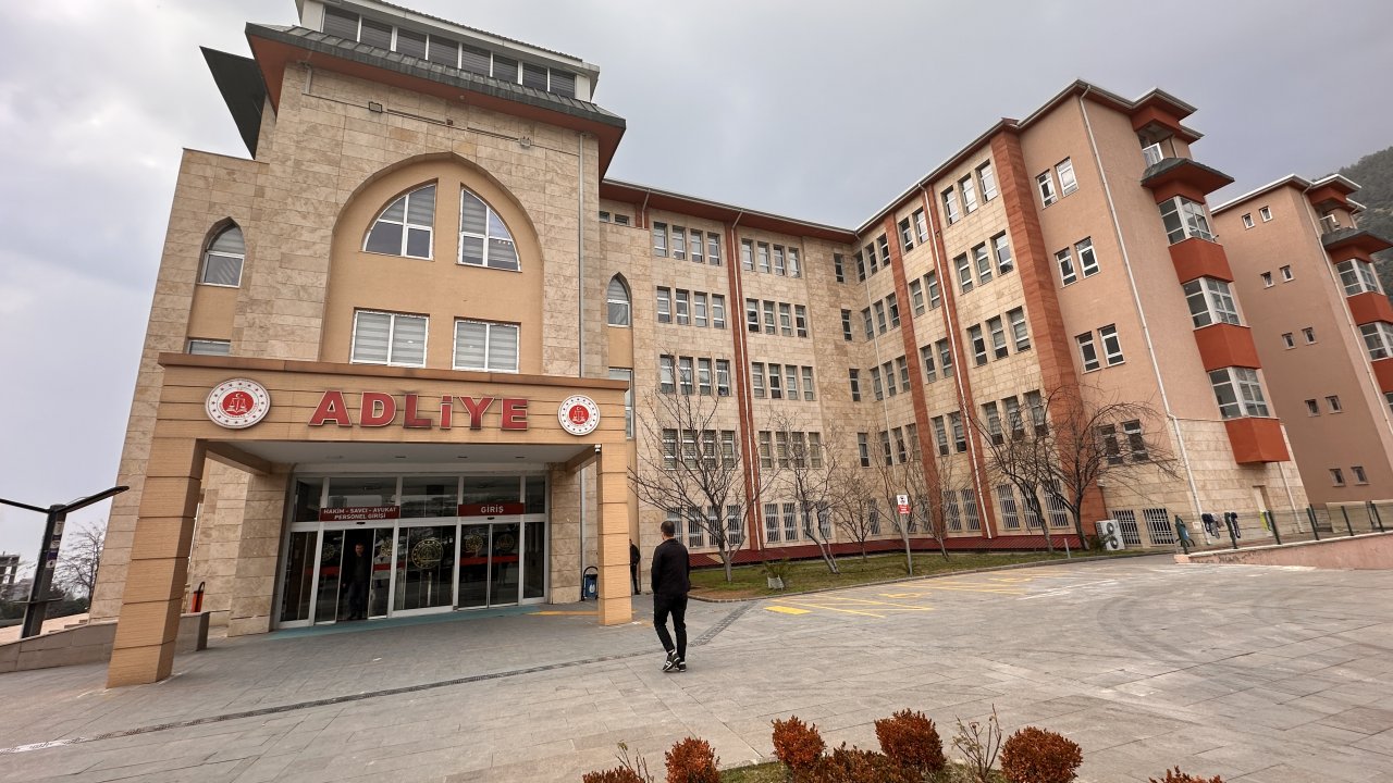 Ebrar Sitesi müteahhidi Tevfik Tepebaşı mahkemede böyle konuştu, “Suçumun ne olduğunu anlamaya çalışıyorum”