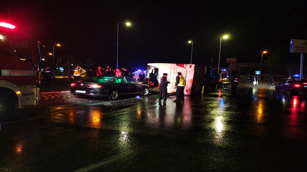 Yolcu otobüsü devrildi, 1 kişi öldü, 20 kişi yaralandı