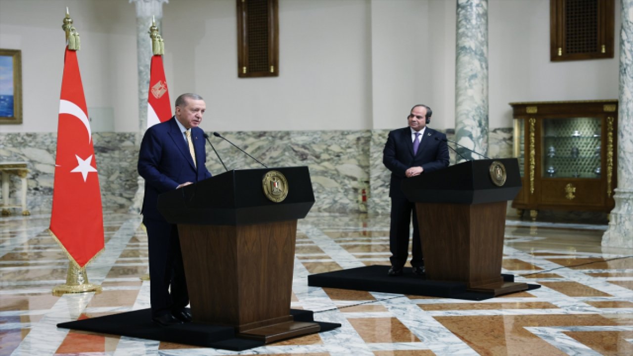 Mısır'a tarihi ziyaret! Cumhurbaşkanı Erdoğan ve Sisi, Gazze için ortak mesaj verdi