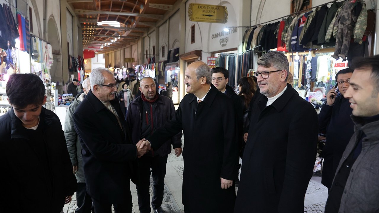 Başkan Okay, Tarihi Kapalı Çarşı Esnafını Ziyaret Etti!