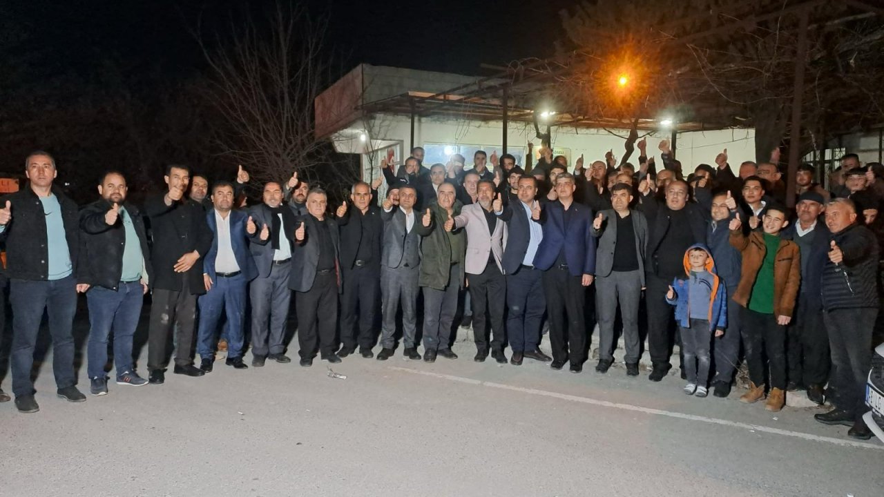 Yeniyapan ve Köseli’ye çıkarma yapan Dr. Ceyhan; “Makam kapısını kaldıracağız”