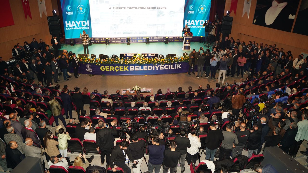 AK Parti Genel Başkan Yardımcısı Kandemir Kahramanmaraş’ta konuştu! “Milletçe bu şehri ayağa kaldırmak için gece gündüz gayret”