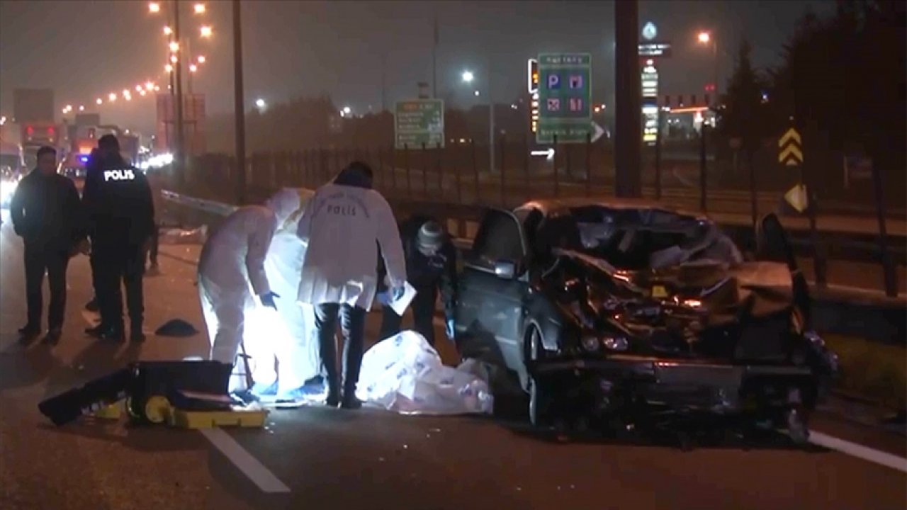 Otoyolda feci kaza! 5 kişi hayatını kaybetti!