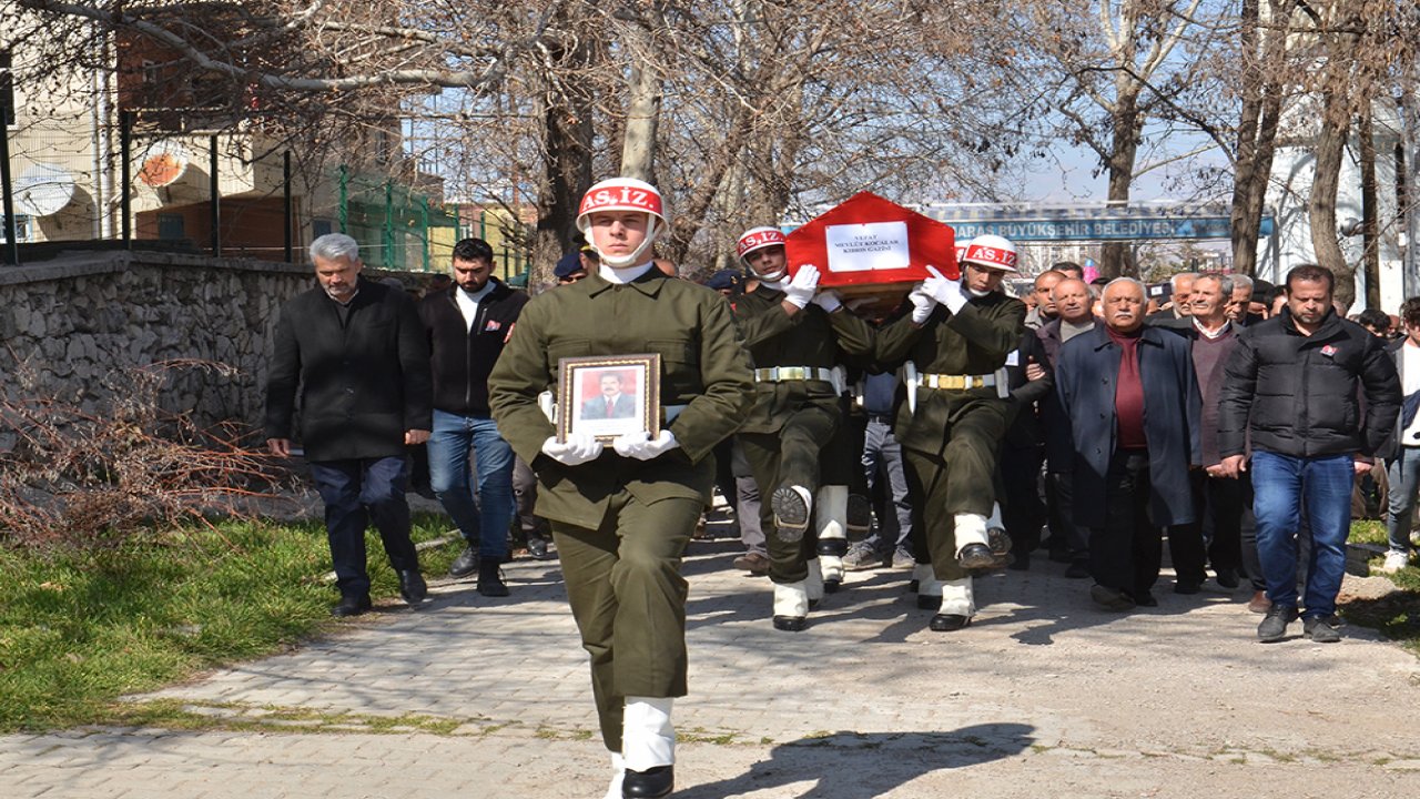 Kahramanmaraş'ta Kıbrıs gazisi son yolculuğuna uğurlandı
