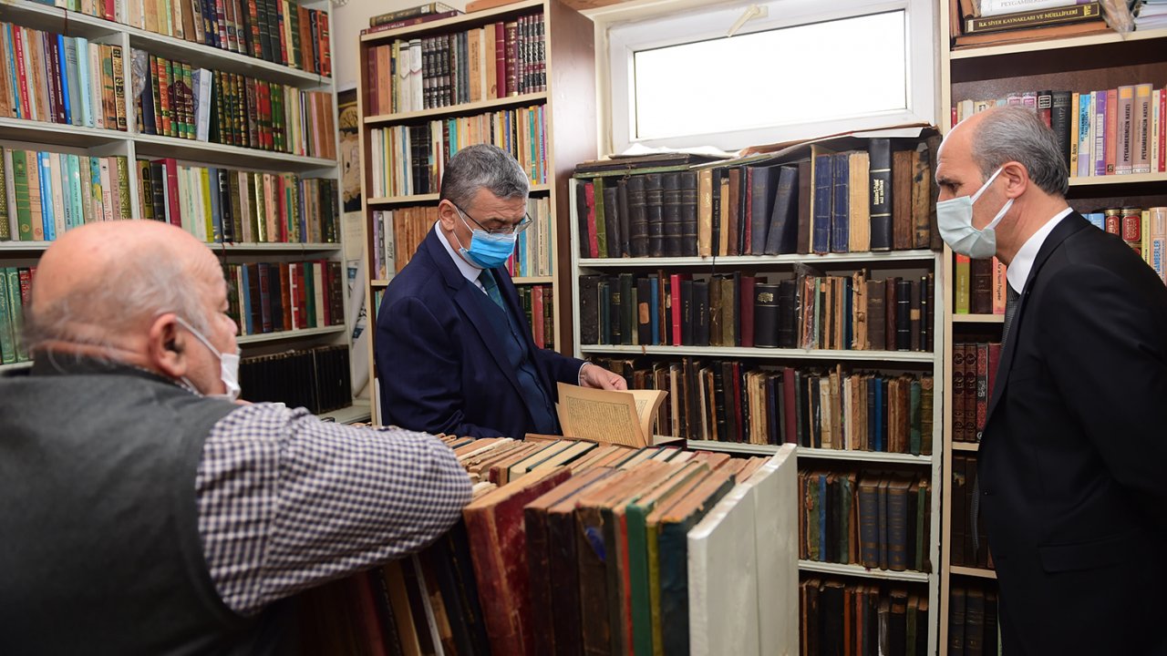 Yaşar Alparslan’ın İsmi Tarih Kültür Araştırma Merkezi’nde yaşatılacak!