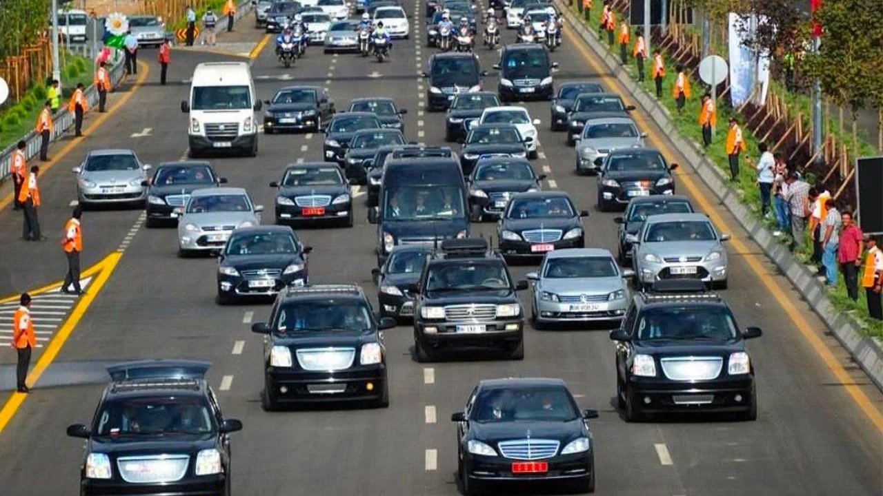 Cumhurbaşkanı Erdoğan'ın konvoyunda kaza!  Bir şehit