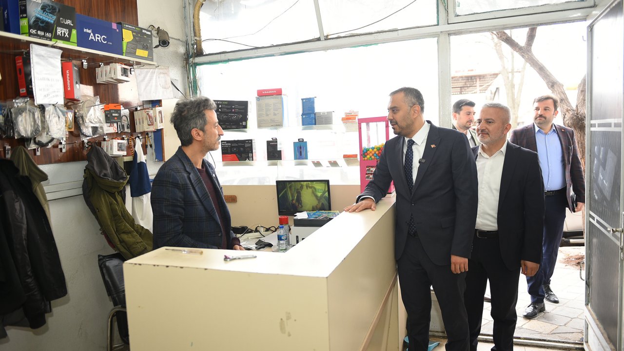 Başkan Adayı Toptaş, Vatandaşlarla Bir Araya Gelmeyi Sürdürüyor!