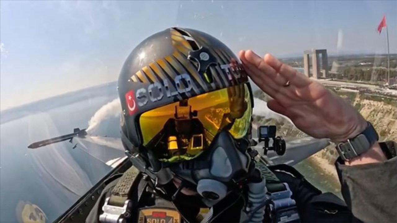 Solotürk'ün Çanakkale şovu büyüledi!