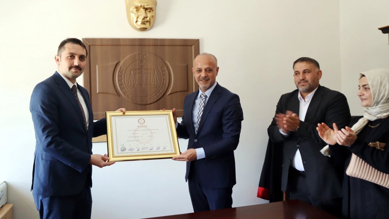 Kahramanmaraş Afşin’de Koray Kıraç Mazbatasını aldı!