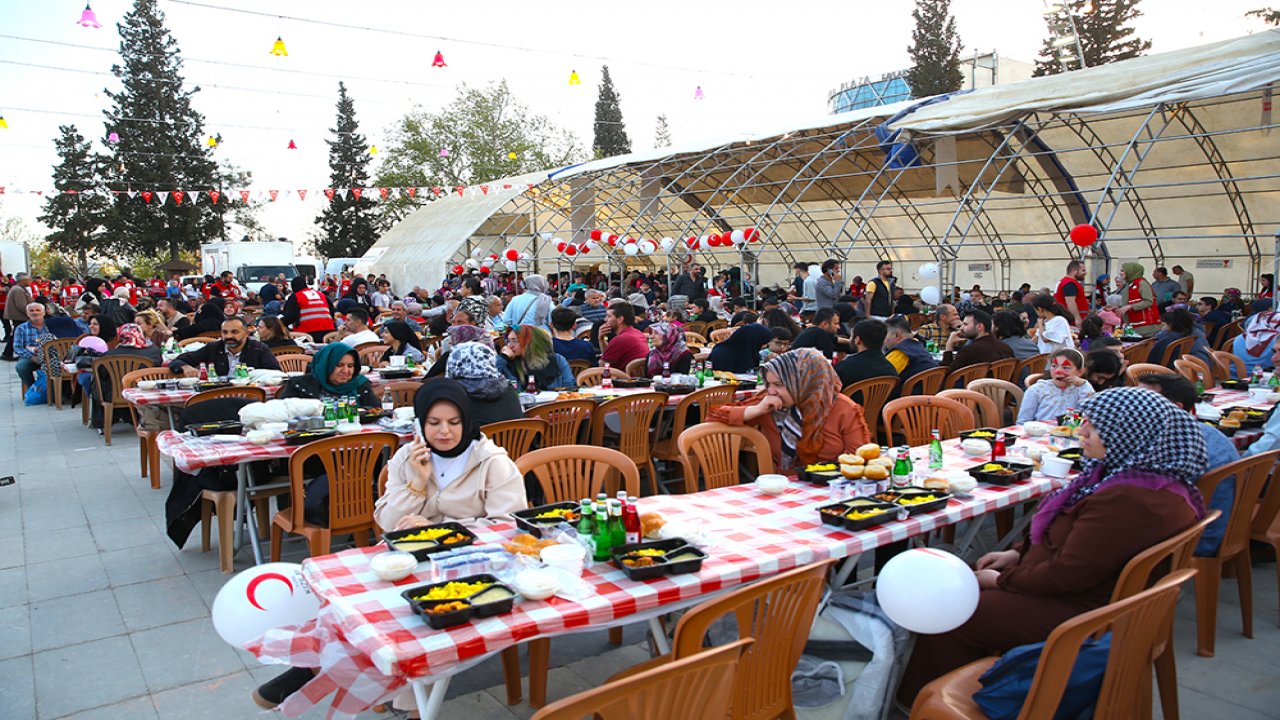 Kahramanmaraş Türk Kızılay’ın iftarında buluştu!