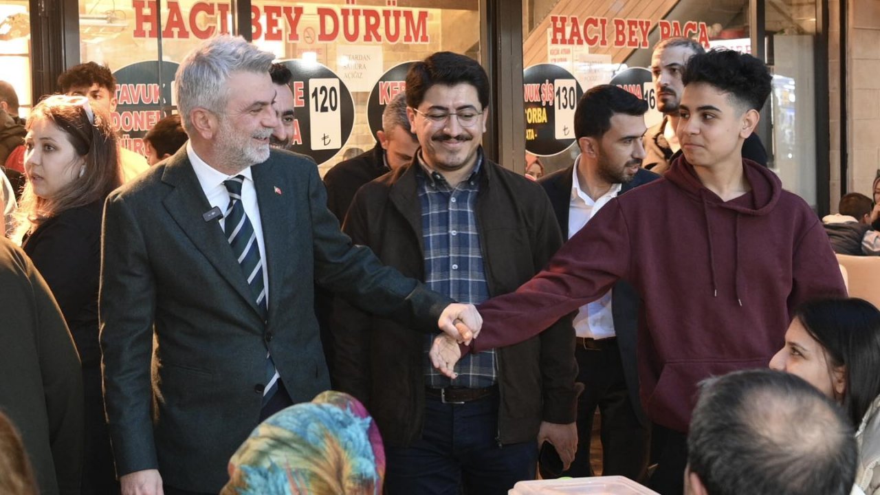 Başkan Görgel, Kapalı Çarşı’da Esnaf ve Vatandaşlarla Bir Araya Geldi