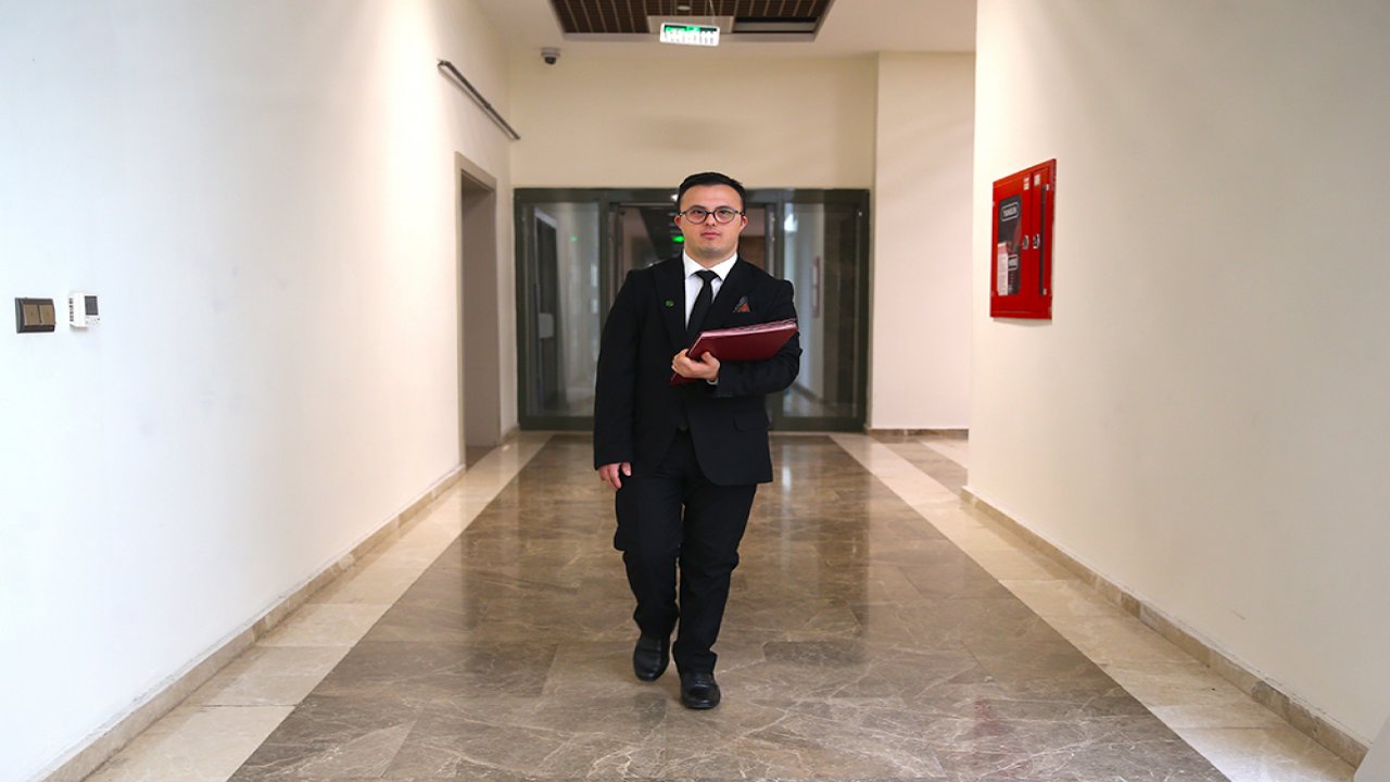 O Kahramanmaraş’taki "en özel" çalışan! İşini çok seviyor!