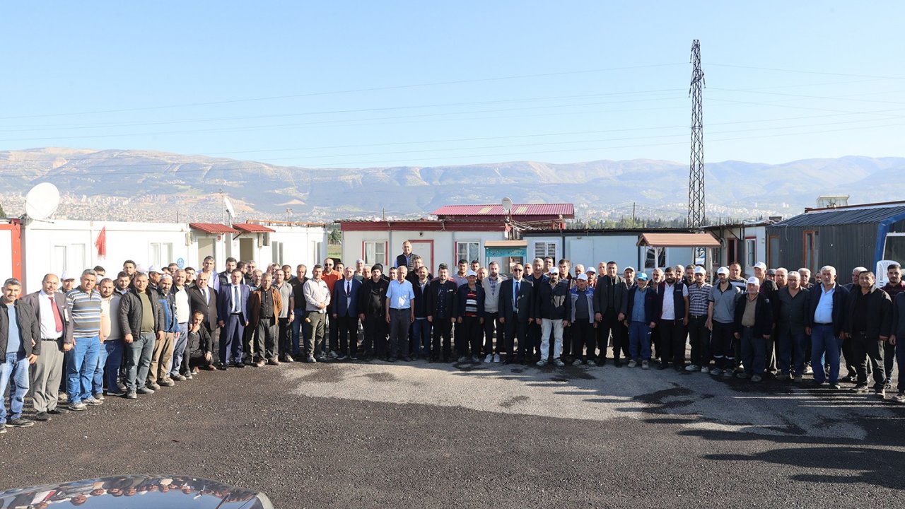 Başkan Akpınar, Güne Belediye Personeliyle Hasbihal Ederek Başladı