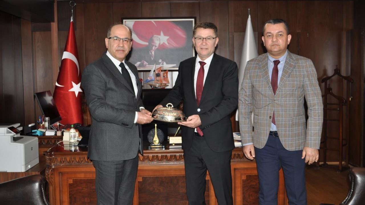 KSÜ’de TDK İş Birliği ile"Kaşgarlı Mahmud ve Dîvânu Lugâti't-Türk'ün 950. Yıl Dönümü" Sempozyumu Yapılacak