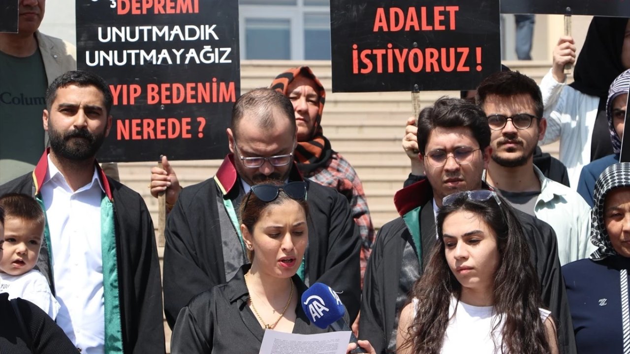 Kahramanmaraş'ta depremde yakınlarını kaybeden aileler tüm sorumluların yargılanmasını istiyor!