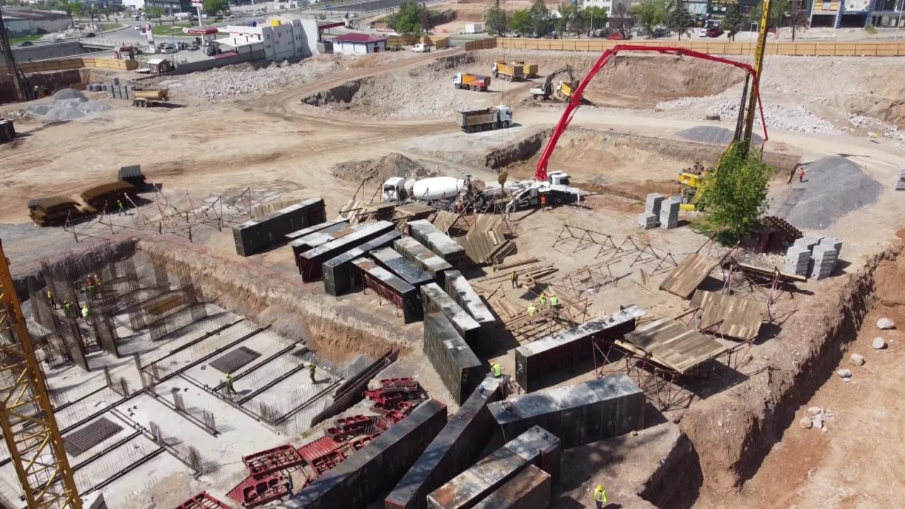 Kahramanmaraş’ta binlerce kişinin can verdiği Ebrar Sitesinde yerinde dönüşüm başladı