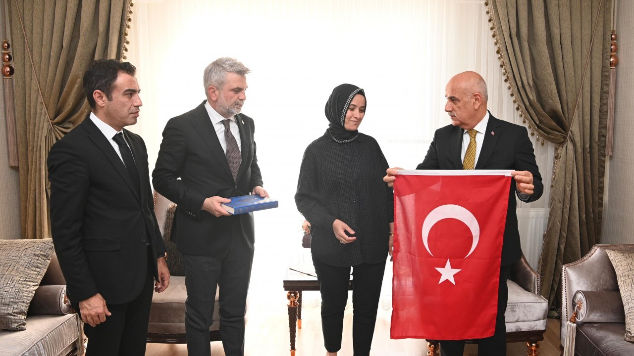 Görgel ve Kirişci’den Şehitler Haftası’nda anlamlı ziyaret