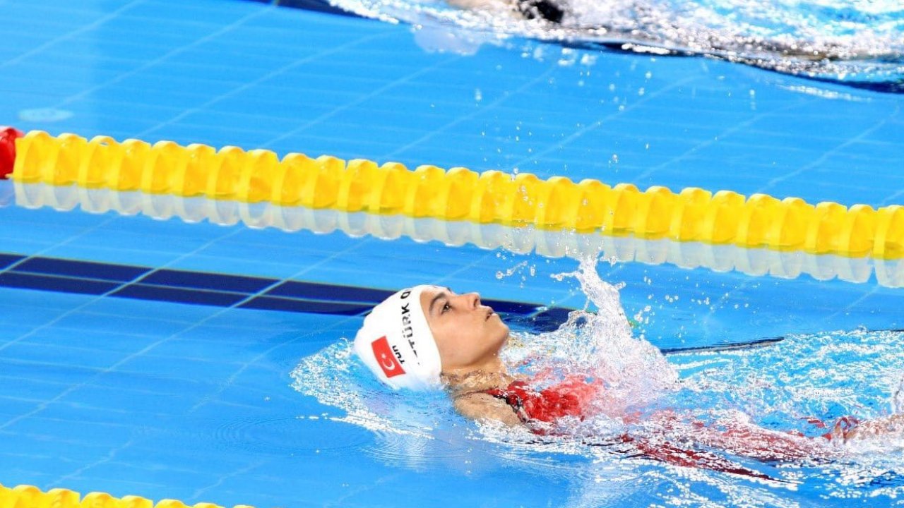 Başkan Görgel’den Kahramanmaraşlı Milli Yüzücü Sevilay Öztürk’e Tebrik