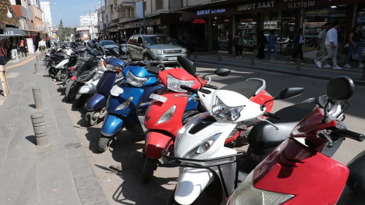 Burası Vietnam değil Türkiye! Şehir motosikletten geçilmiyor!