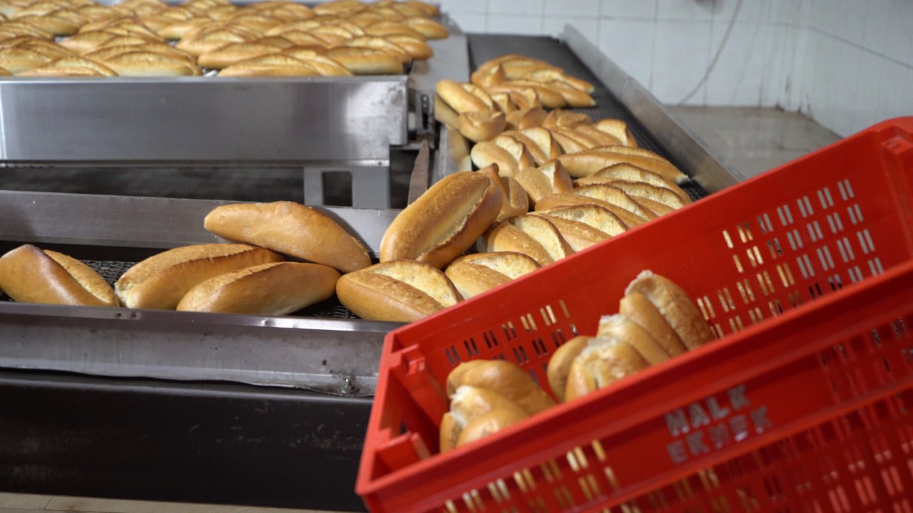 Kahramanmaraş’ta halk ekmek 60 Bin Ekmek üretiyor!