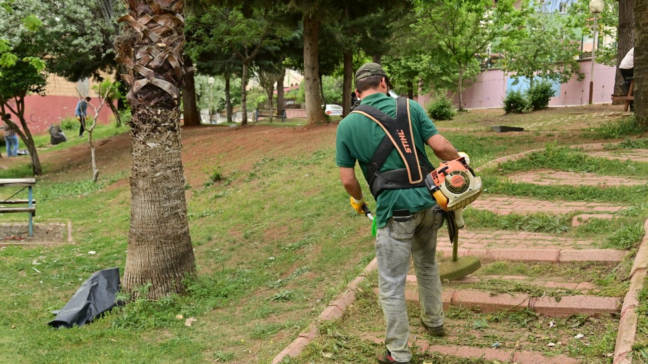 Onikişubat’ta park ve bahçeler yaza hazırlanıyor!
