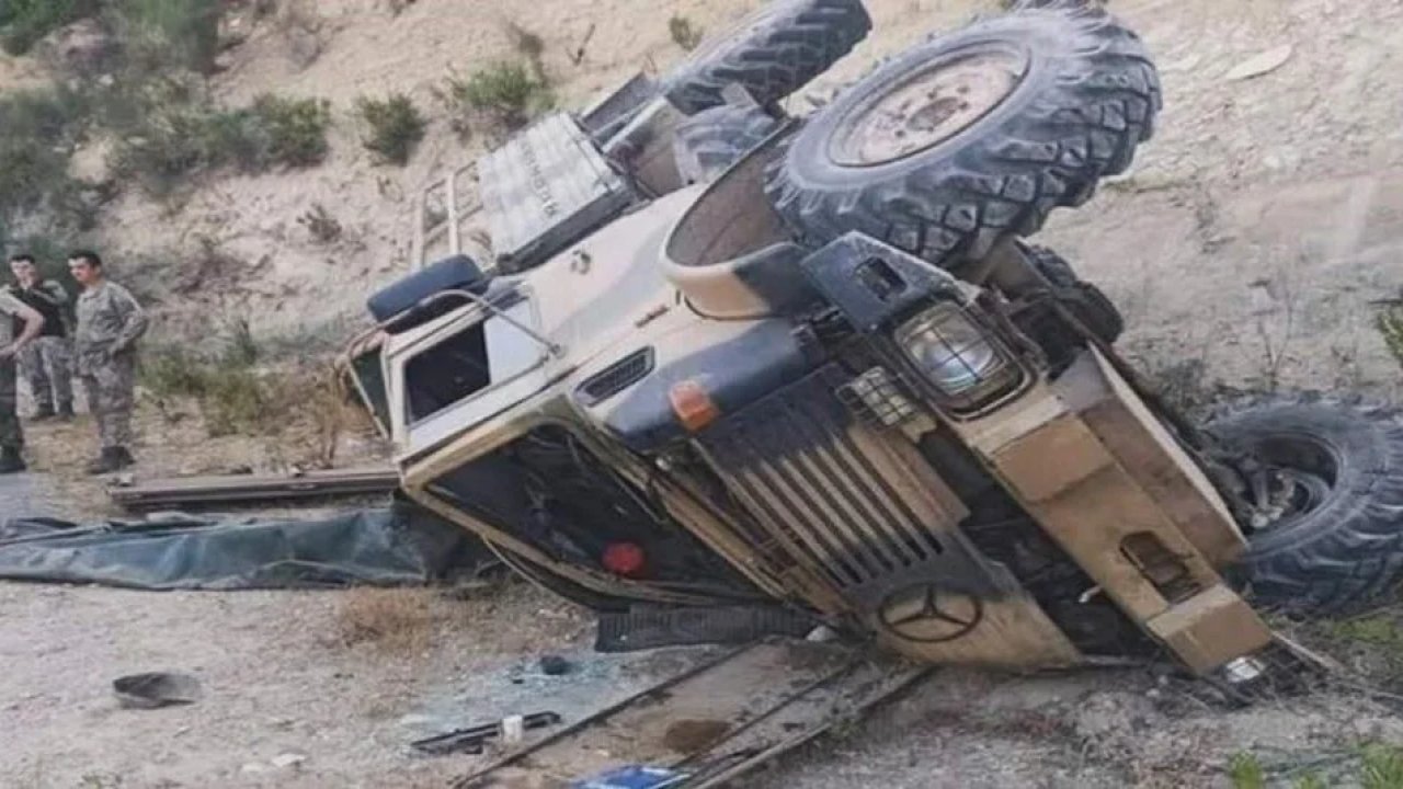 Askeri araç devrildi! 2 şehit, 2 yaralı!