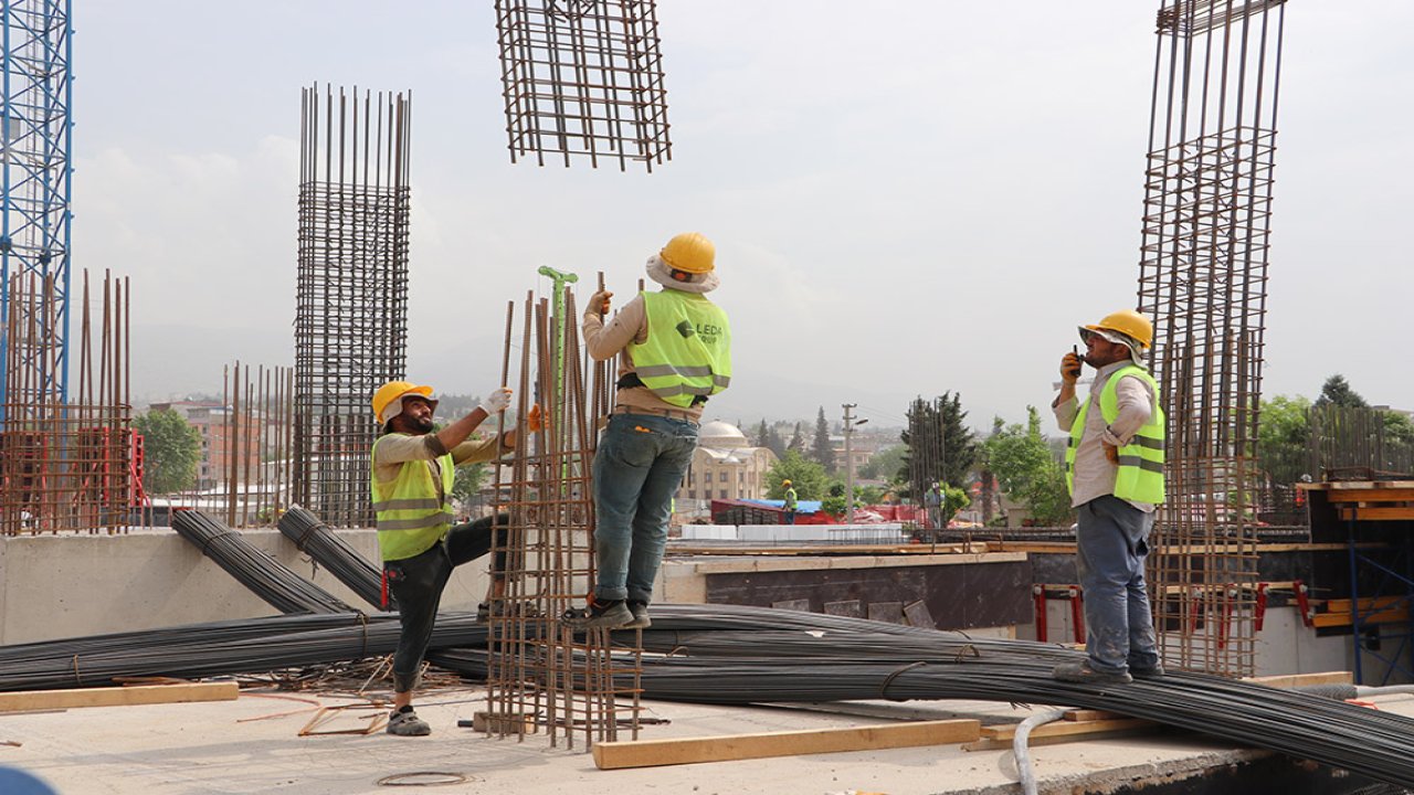 Kahramanmaraş’ta işçi bayramında işçiler çalıştı!