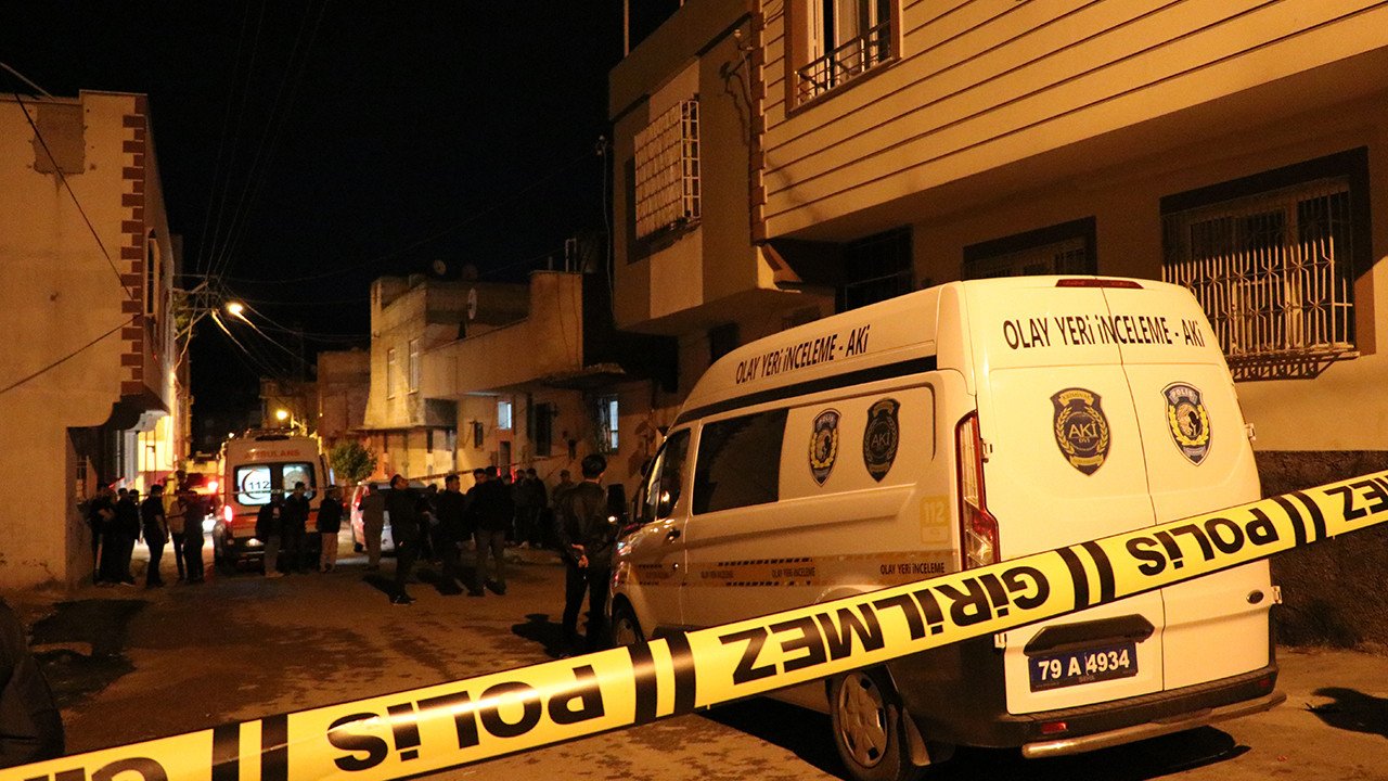 Vahşette sınır tanımadı! Eşi ve 3 çocuğunu boğarak katledip intihar etti!