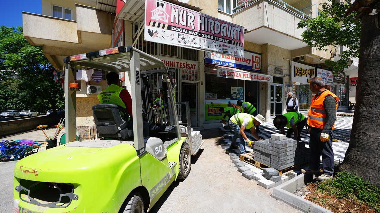 Kahramanmaraş’ta kaldırımlar yenileniyor!