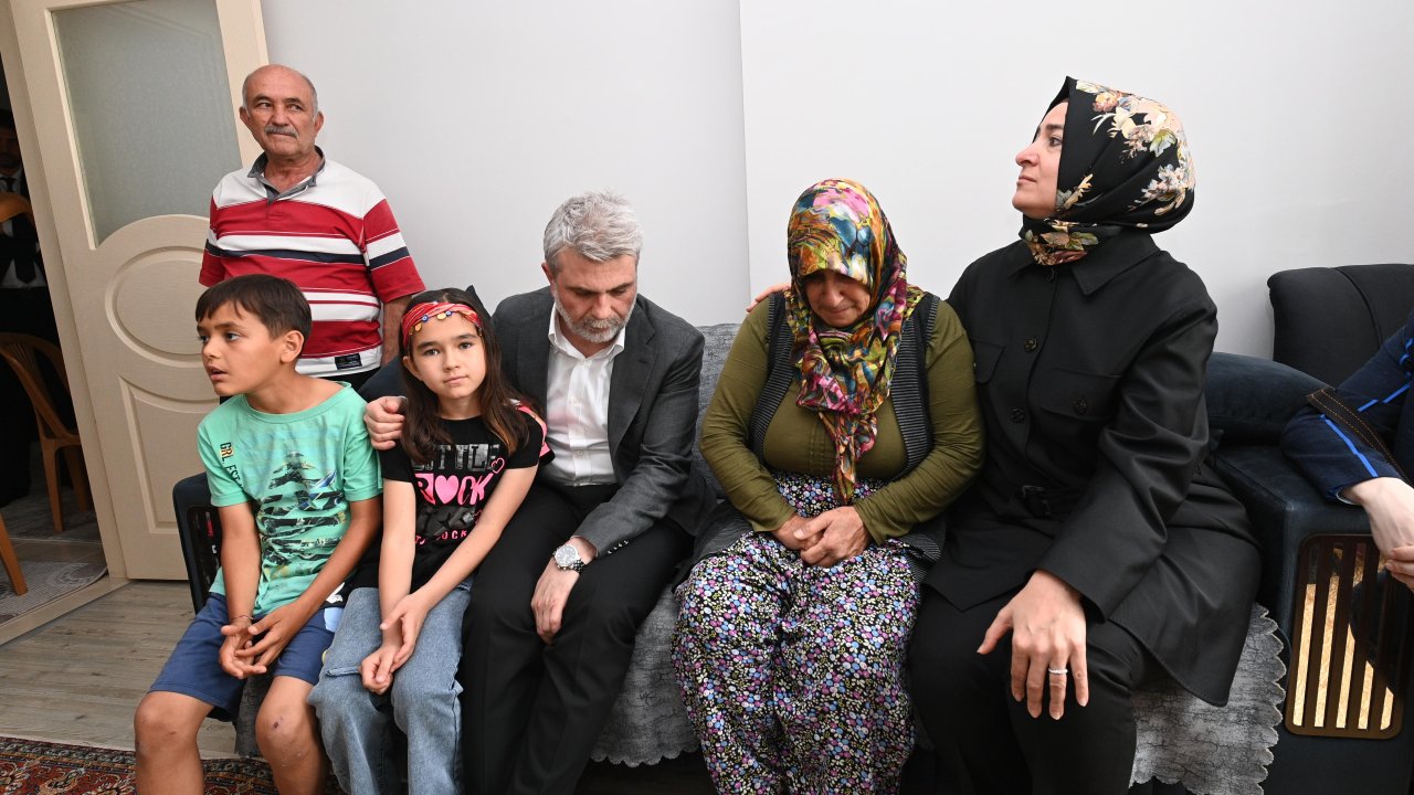 Başkan Görgel, Depremin yarım bıraktığı çocukları ziyaret etti!