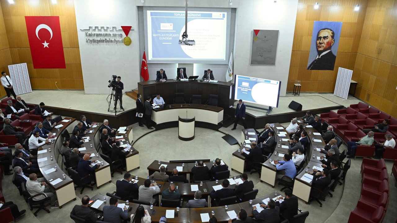 Kahramanmaraş’ta meclis üyeleri huzur hakkıyla tekerlekli sandalye alacak!