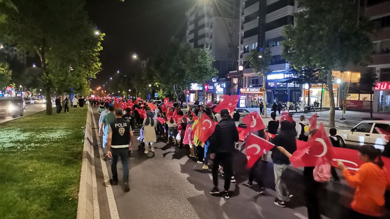 Kahramanmaraş fener alayı etkinliğinde buluştu!