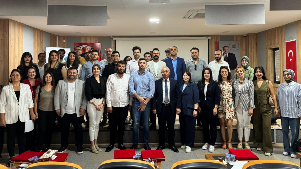 Kahramanmaraş’ta İSTİKLAL’İZ İş Zirvesi İş Dünyası ve Öğrencileri Buluşturdu