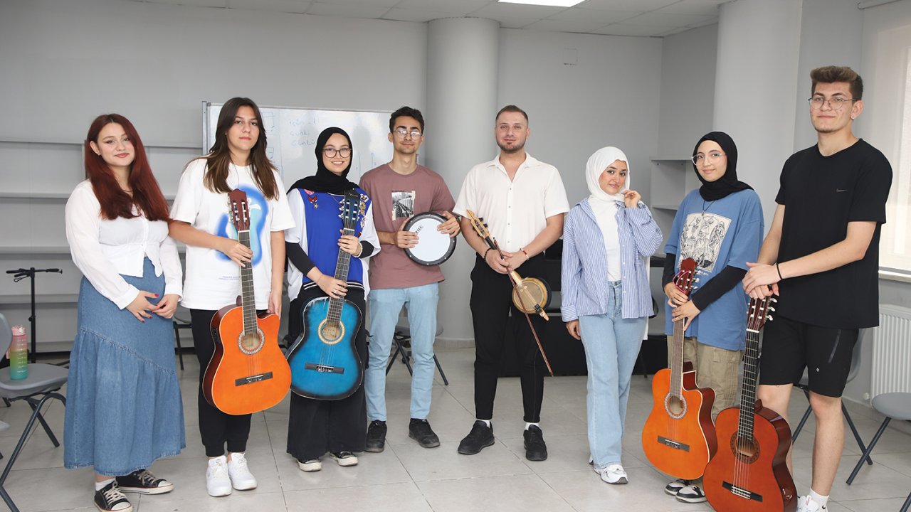 Kahramanmaraş'ta Gençlere Müzik Desteği!