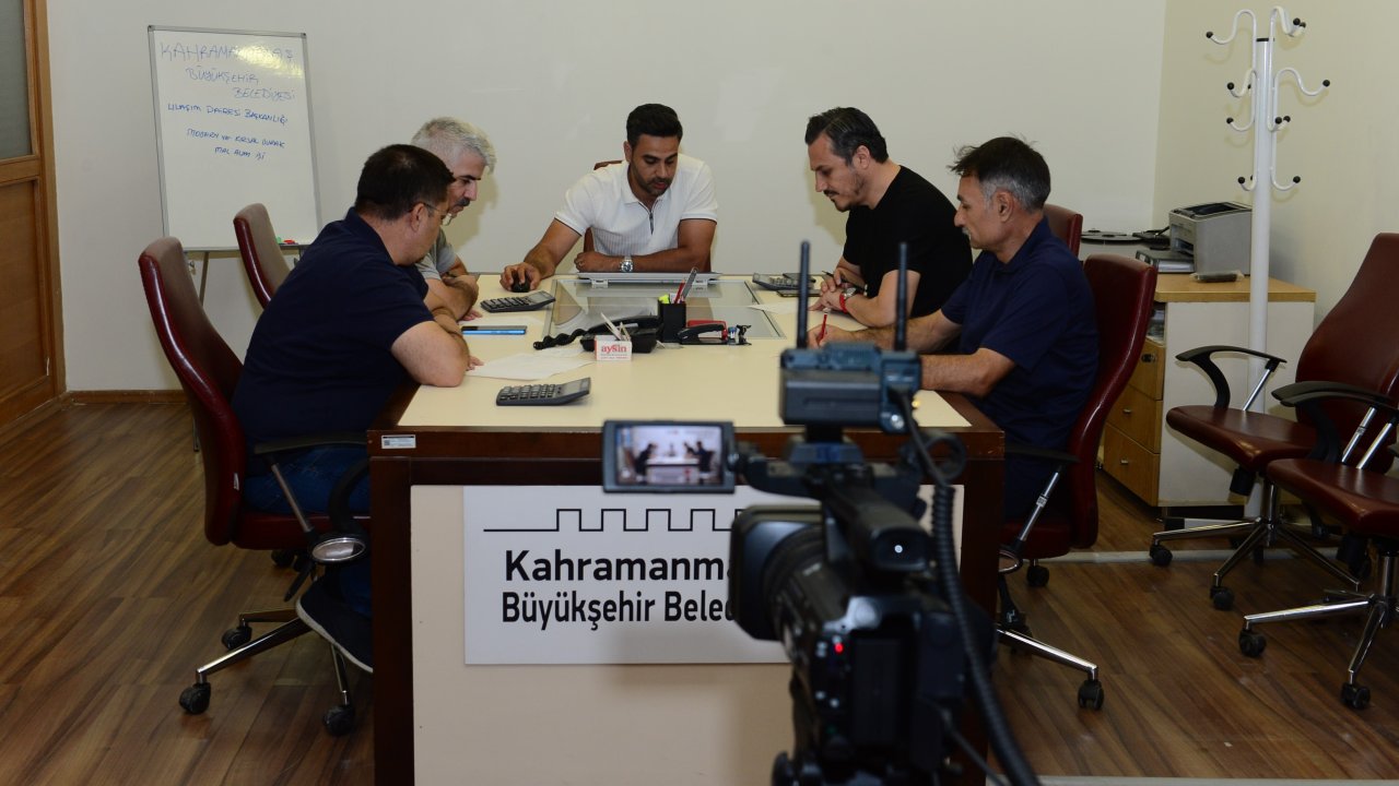 Kahramanmaraş’ta İhaleler Canlı Yayınlanmaya Devam Ediyor