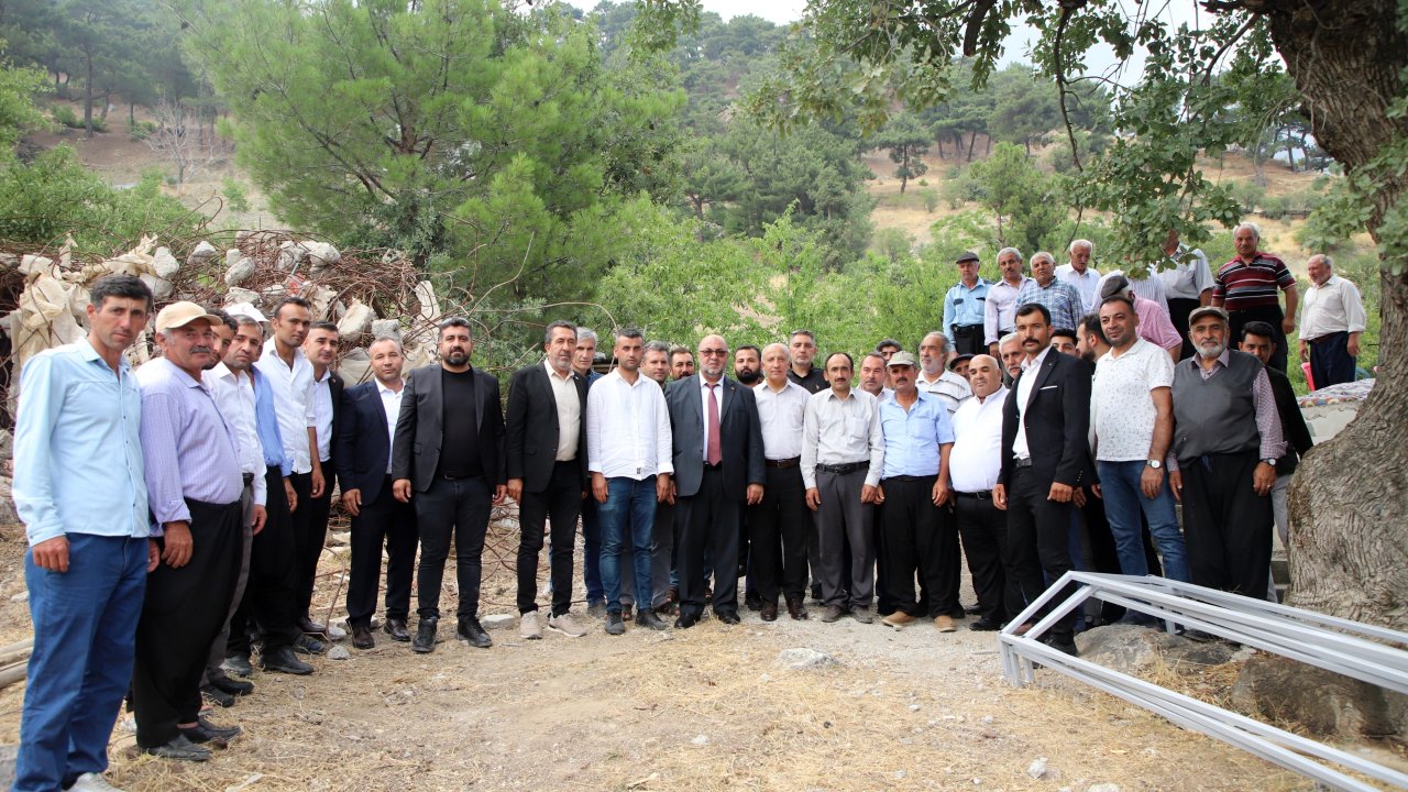 Başkan Akpınar, “Vatandaşlarımızla istişare ediyor, sorunları yerinde çözüyoruz”