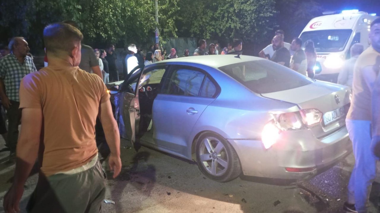 Kahramanmaraş'ta iki otomobil çarpıştı! 2 yaralı